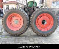 Runderneuert,
Profil min. 95%,
Flanken altersbedingt leichte kleine Risse, (bei TÜV-abnahme 2016 keine Beanstandung)
Felgen Lochkreis 205 mm / Innendurchmesser 160 mm Runderneuert,
Profil min. 95%,
Flanken altersbedingt leichte kleine Risse, (bei TÜV-abnahme 2016 keine Beanstandung)
Felgen Lochkreis 205 mm / Innendurchmesser 160 mm